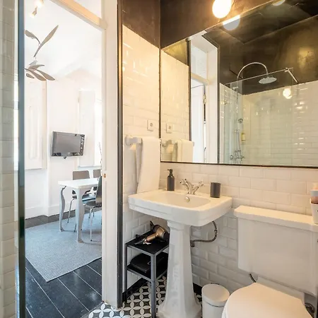 Full Building In Bairro Alto By Porta85 Apartament *