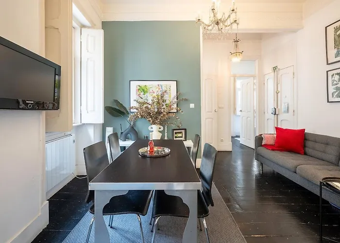 Full Building In Bairro Alto By Porta85 Lizbona