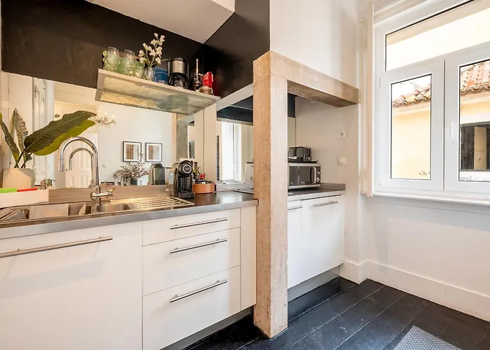 Full Building In Bairro Alto By Porta85 Apartament Lizbona