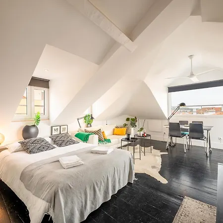 Full Building In Bairro Alto By Porta85 *