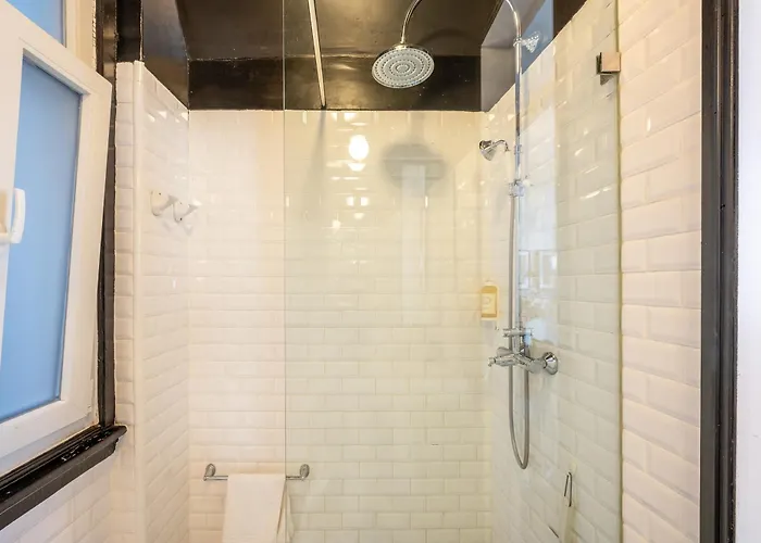 Full Building In Bairro Alto By Porta85 Appartement *