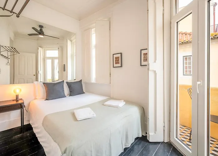 Apartment Full Building In Bairro Alto By Porta85 Lissabon