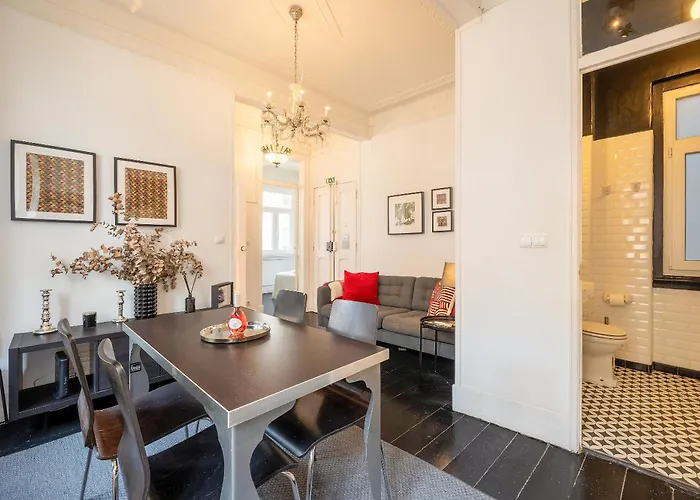 Full Building In Bairro Alto By Porta85