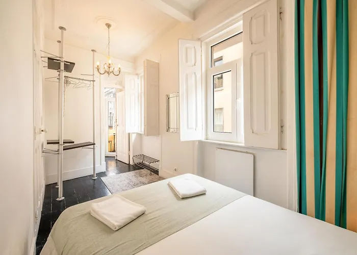 Full Building In Bairro Alto By Porta85