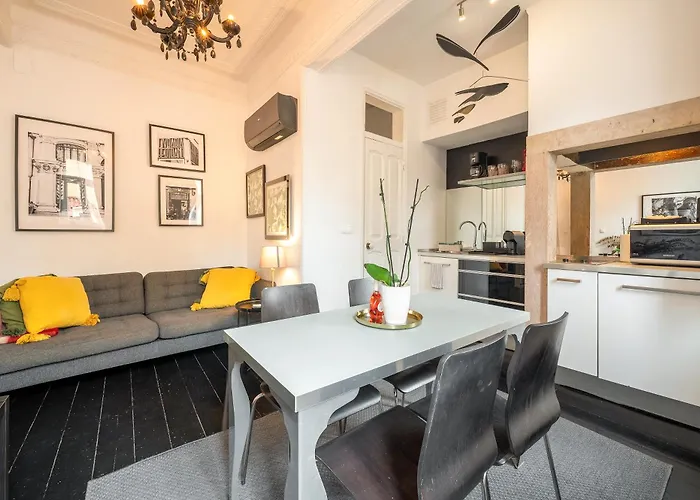 Full Building In Bairro Alto By Porta85 Διαμέρισμα *