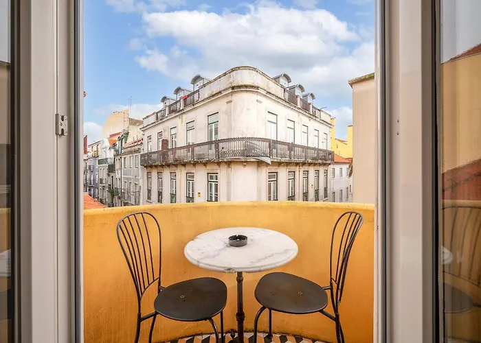 Διαμέρισμα Full Building In Bairro Alto By Porta85 *